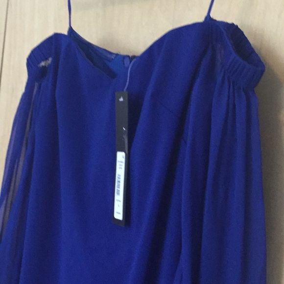 Badgley Mischka off-the-shoulder gown - Picture 2 of 14